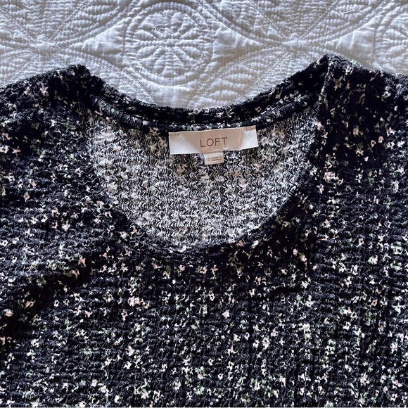 Loft Floral Popcorn Knit Long Twist Sleeve Top Blouse Size S NWOT - Picture 7 of 11